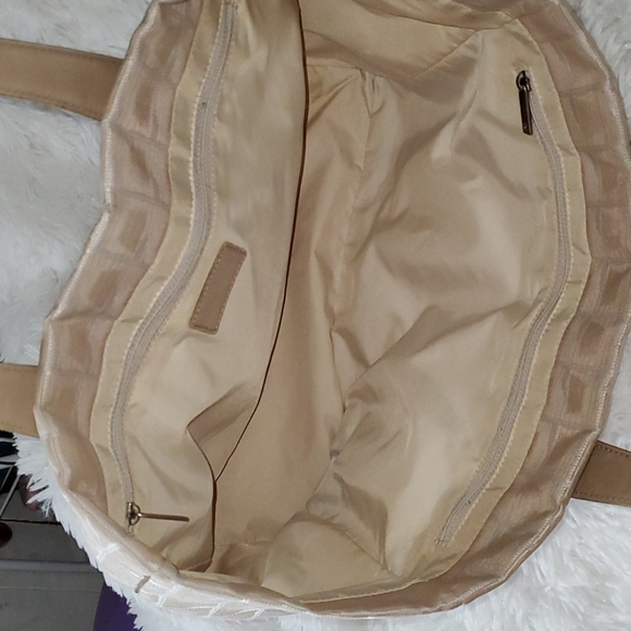 COPY - Chanel nylon tote bag - Picture 7 of 14